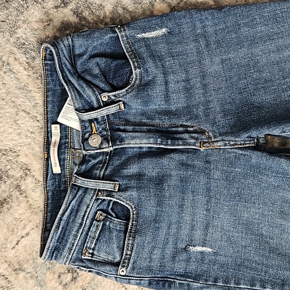 Levi's 721 High Rise Skinny Jeans - Picture 5 of 7